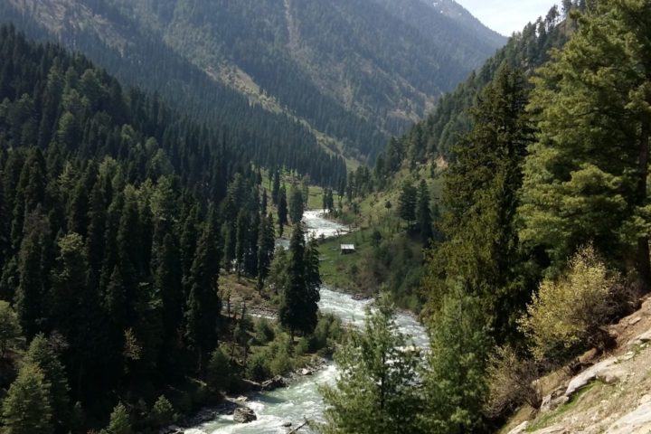 Berglandschaft in Aru, Pahalgam, Kaschmir, Indien