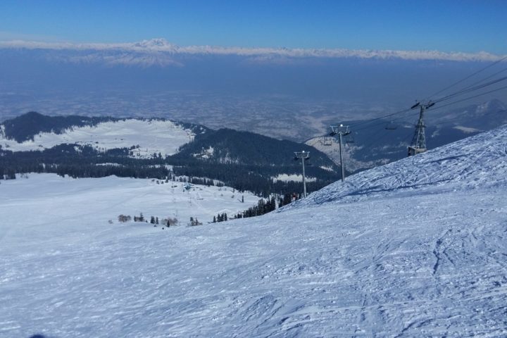 Schi fahren in Gulmarg, Kaschmir, Indien, Himalaya