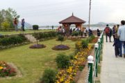 Urlaub in Indien - Nishat Bhag Moghulgarten in Srinagar, Kaschmir