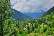 Urlaub in Indien - Berglandschaft in Pahalgam